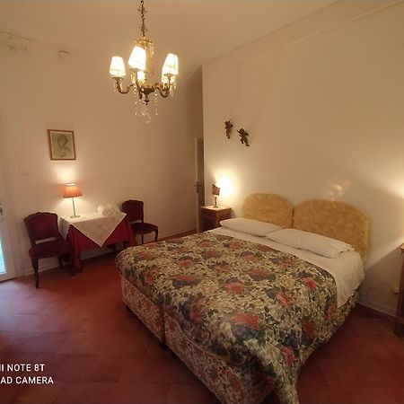 Casa Gialla Venice Room photo